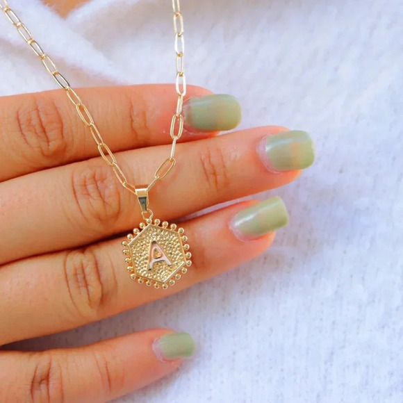 ▶ 2 LAYER GOLD LETTER INITIAL COIN HEXAGONAL PENDANT DAINTY NECKLACE, ELDM22335 - Picture 8 of 16